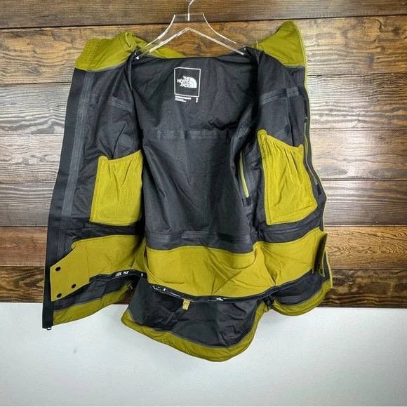 The North Face Ski Snowboard Shell Jacket Dry Vent Relaxed Fit New